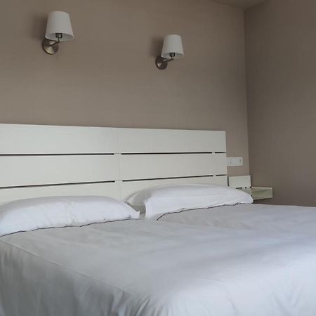 Hotel Roman Naveces Exterior foto